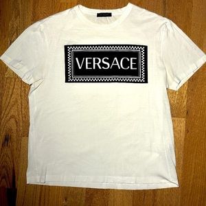 Versace Runway Box Logo Tshirt 🔥